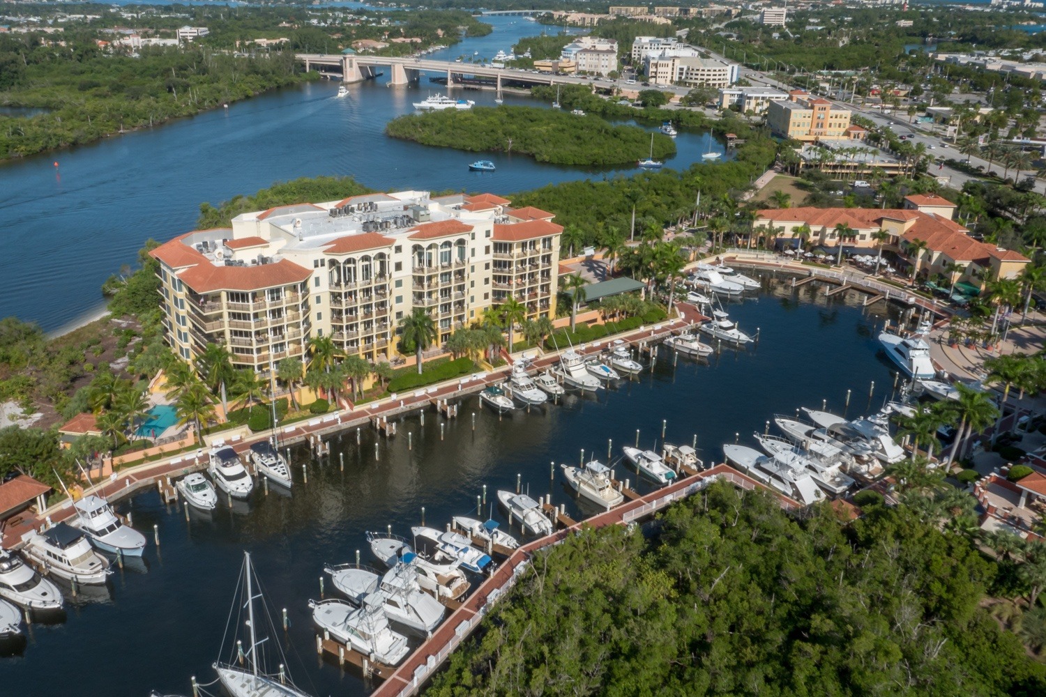 The Pointe at Jupiter Yacht Club